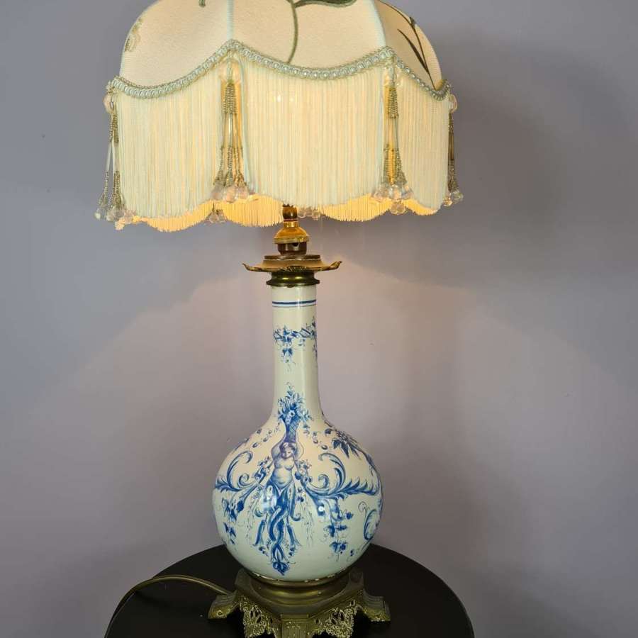 Blue and White Bottle Vase Table Lamp.