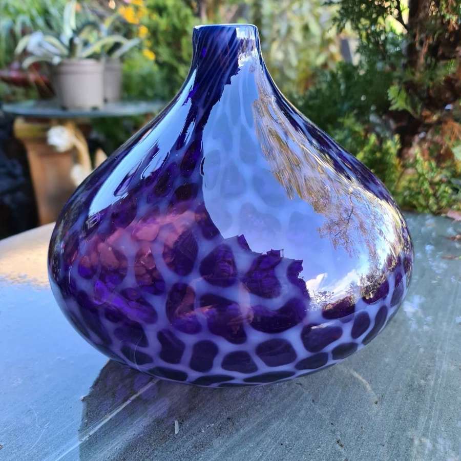 Attractive Studio Glass Vase 20th Century