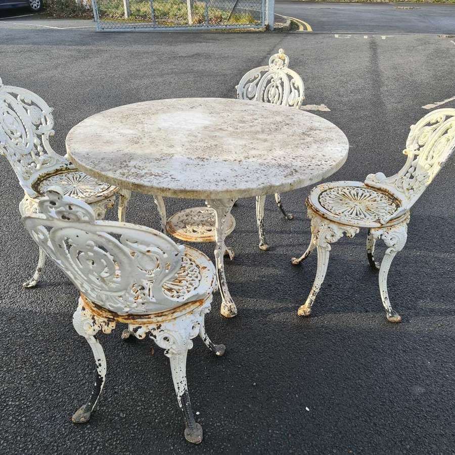 Early 20th Century Cast-iron Garden set with Huge Marble top