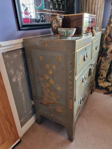 19th Century Painted Chinoiserie Chest in Gilt and Grey