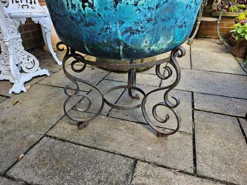 Huge Copper Pot/Planter