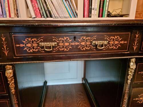 Top Quality Edwards & Roberts Victorian Desk